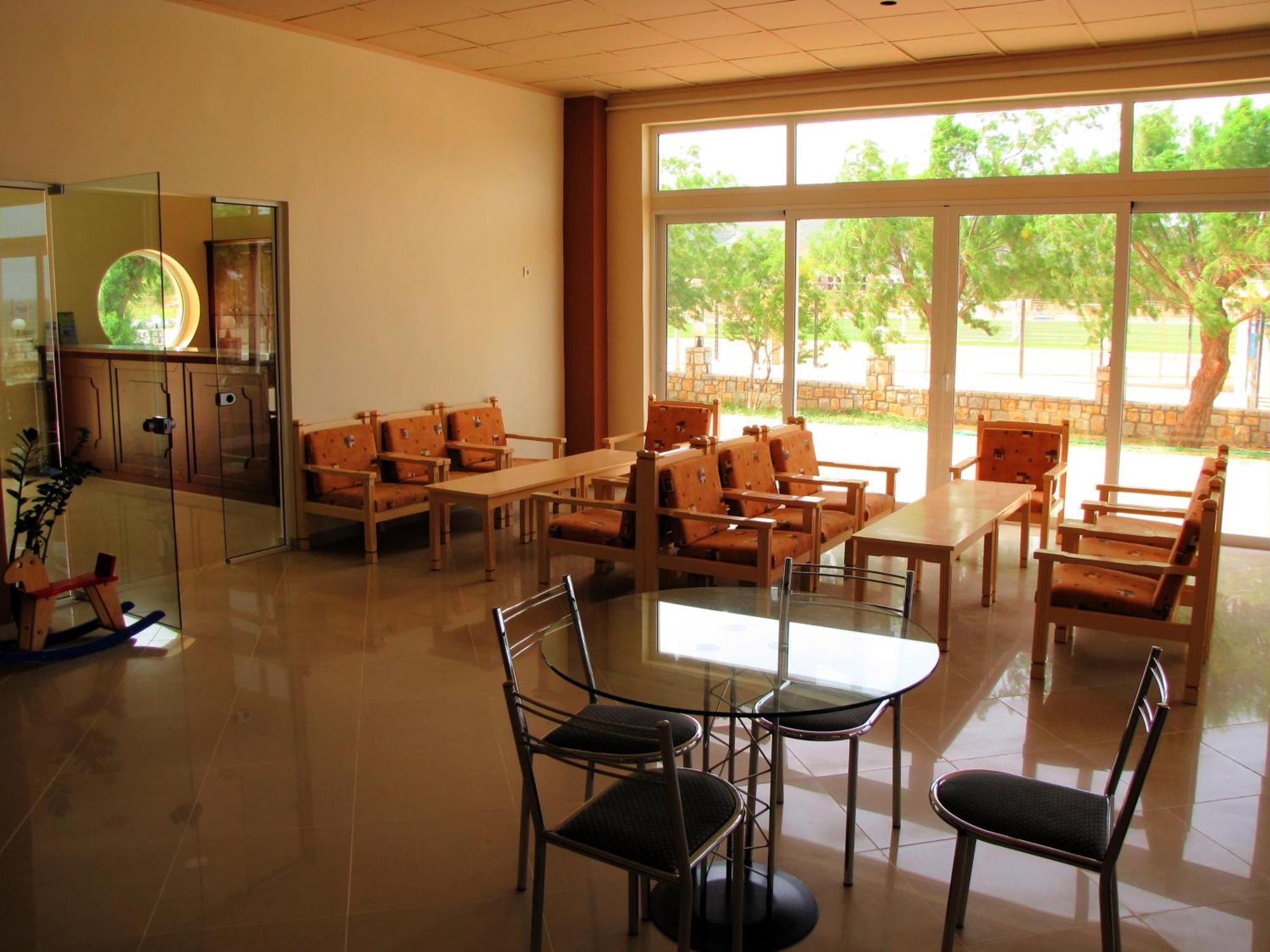 Galini Beach Hotel Kissamos Bagian luar foto